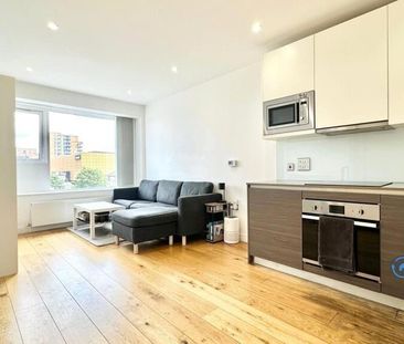 Studio to rent - Photo 3