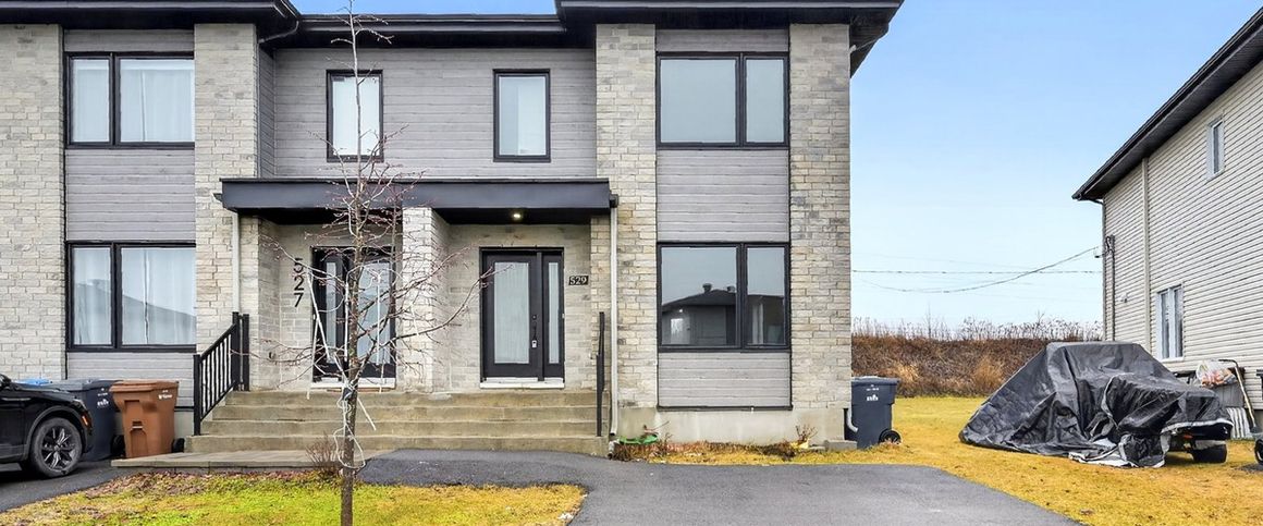 À louer / Maison à étages - Photo 1