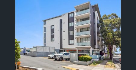 APG - Spacious Two-Bedroom + Study Apartment | Modern Comfort & Style - Photo 5