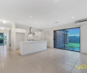 45 Syme Road, PAKENHAM - Photo 1