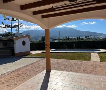 Alquiler de casa o chalet independiente en Carretera de Borrajo, 11 - Photo 1