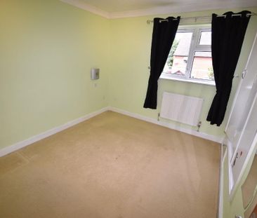 2 bedroom semi-detached house to rent - Photo 4
