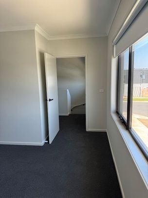 Overlooking Parkland! - Photo 1