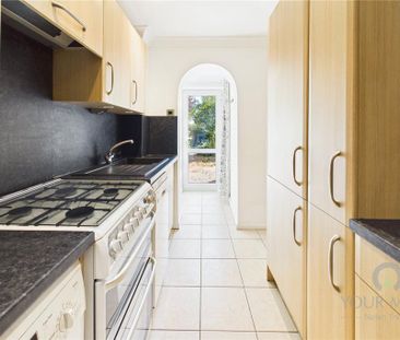 3 bedroom detached house to rent - Photo 5