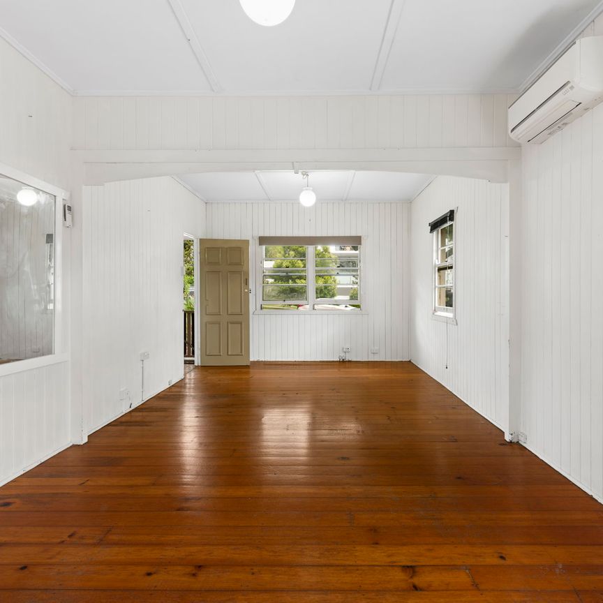 32 Brasted Street, Taringa QLD 4068 - House For Rent | Domain - Photo 1