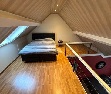 Zeer verzorgde woning met 2 slaapkamers, ruime garage en aangelegd ... - Photo 5