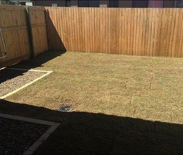 2/19 Brushbox St, Ripley, QLD 4306 - Photo 5