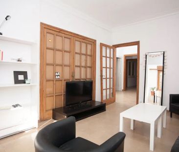 Carrer de Còrsega, Barcelona, Catalonia 08037 - Photo 2