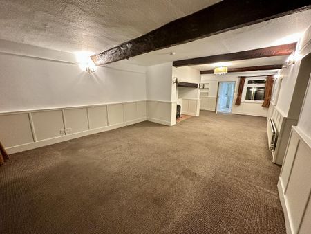 4 bedroom character property to rent - Photo 2