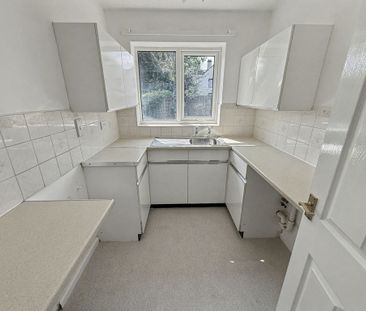 Knowsley Drive, Bicton Heath, Shrewsbury, SY3 5DH - Photo 5