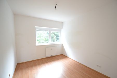 LEIBNITZ/GRALLA – 42 M² – 2 ZIMMER WOHNUNG MIT BALKON – INKL. CARPORT - Photo 4