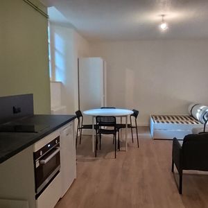 Location Appartement 1 pièce 32m² - Photo 2