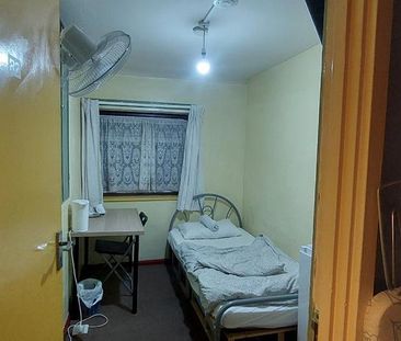 1 bedroom house of multiple occupation to rent - Photo 2