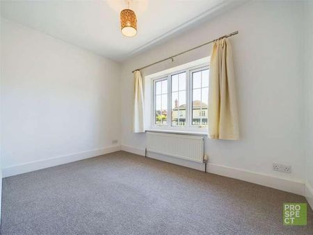 College Road, Maidenhead, Berkhsire, SL6 - Photo 5