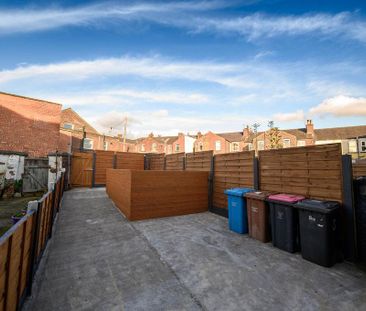 5 bedroom house of multiple occupation to rent - Photo 5