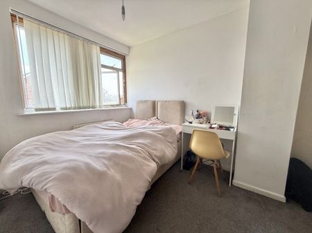 Coventry Road, Exhall, Coventry - - Photo 3