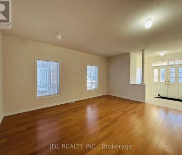 10 BENN AVENUE - Photo 1