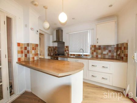 4 bedroom house to rent - Photo 2