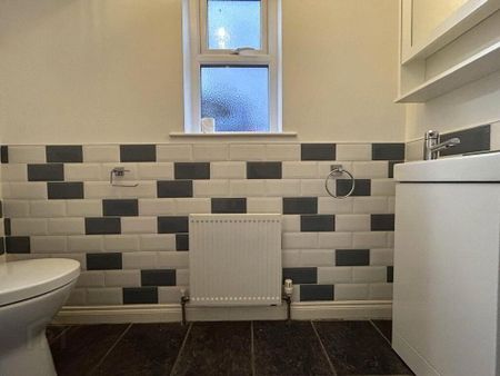 6 Old Manse Grove, Toomebridge, BT41 3GY - Photo 4