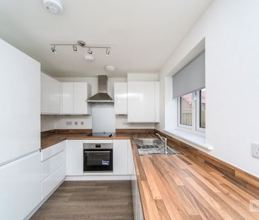 Funnell Drive, Stone Cross - Photo 4