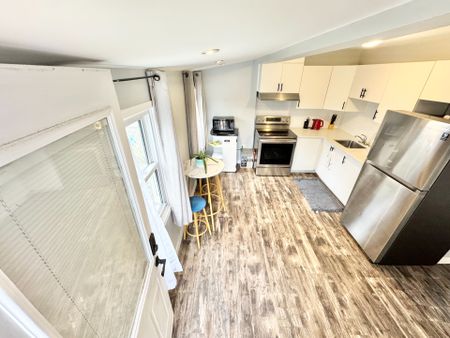 For Lease - 27 Beech Street, Ajax, Ontario - Photo 2