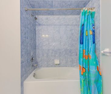 For Lease - 3167 Neyagawa Boulevard, Oakville, Ontario - Photo 6