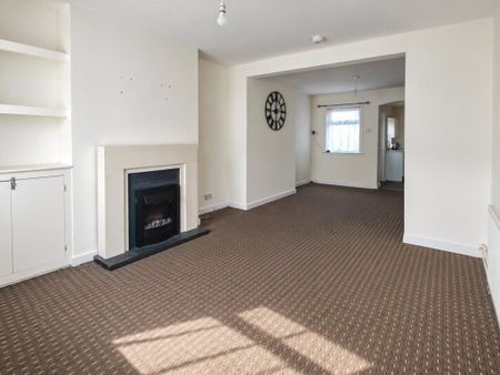 2 bedroom terraced house to rent - Photo 4