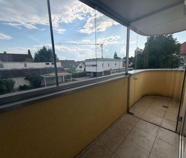 Charmante 2-Zimmer-Wohnung mit Loggia, Einbauküche & Parkplatz - Photo 5