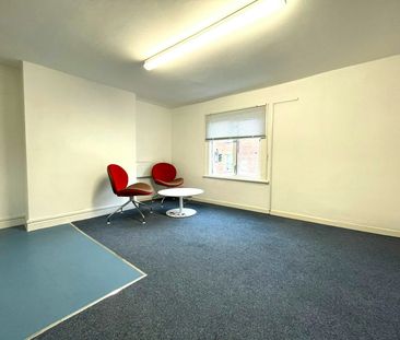 Maisonette to rent on - Photo 6