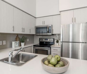 For Lease - 111 Worsley Street Unit# PH-12, Barrie, Ontario - Photo 6