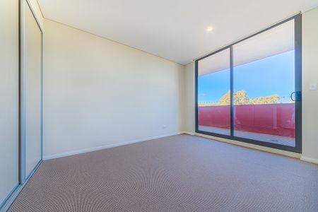 COMPETITIVE RENT PREMIER APARTMENT - Photo 4