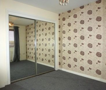 3 bedroom semi-detached house to rent - Photo 6