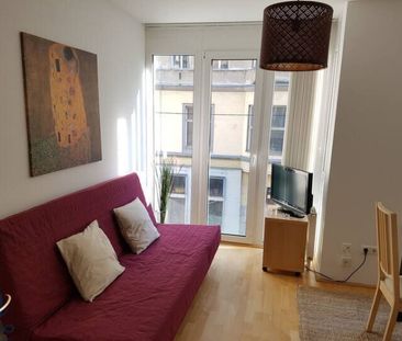 Mitten im 7.! Ideale Single- oder Pärchenwohnung! - Photo 1