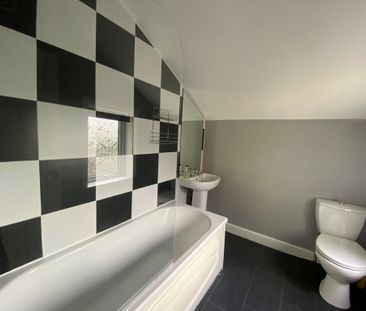 3 bedroom terraced house to rent - Photo 6