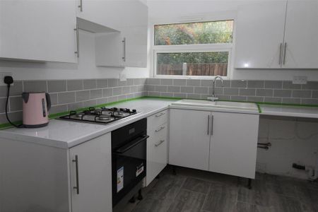 2 bedroom bungalow to rent - Photo 5