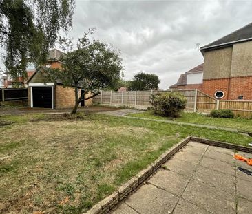 6 bedroom detached house to rent - Photo 2