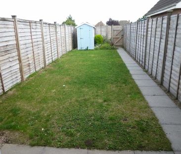 2 bedroom terraced house to rent - Photo 4