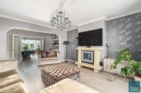 4 bedroom semi-detached house to rent - Photo 3