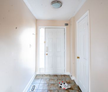 For Lease - 74 Kirkland Place Unit# Main, Whitby, Ontario - Photo 6