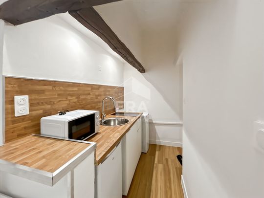 À louer - Studio meublé 17 m² en plein coeur de Pertuis - Photo 1