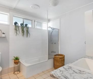 Smithfield - Photo 6