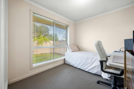 Well Located Unit with Everyday Convenience - Photo 3