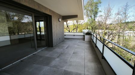 Location Appartement 2 pièces 48m² ANNECY 74370 - Photo 5