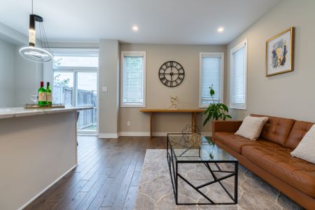 For Lease - 974 Kilbirnie Drive, Barrhaven, Ontario - Photo 3