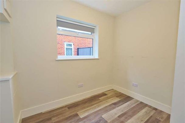 Westfield Road, Woking, Surrey, GU22 - Photo 1