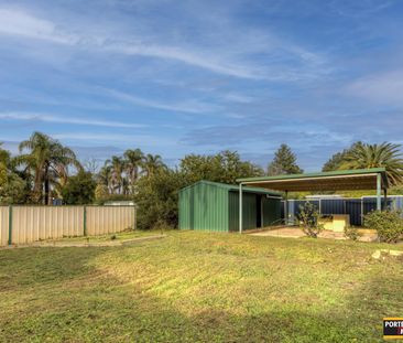 BEAUTIFUL 3 X 1 WITH POWERED WORKSHOP!! - Photo 6