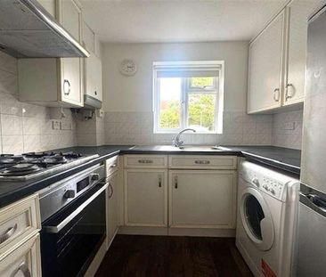 Waterloo Rise, Reading, RG2 - Photo 3