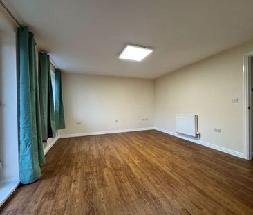 Longhorn Avenue, Gloucester - Photo 4