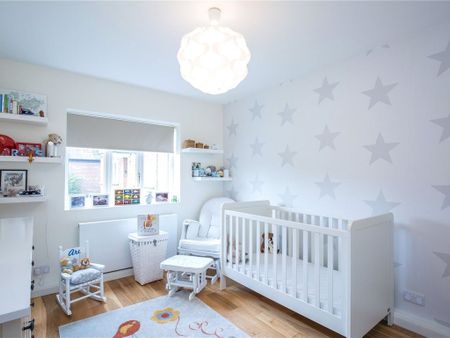 2 Bed Maisonette, East Lodge, N3 - Photo 4