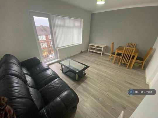 2 bedroom flat to rent - Photo 1